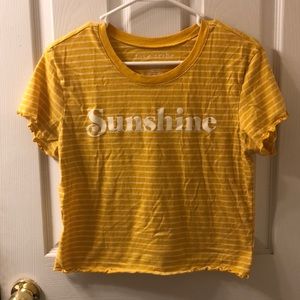 🌼Yellow “Sunshine” Tee